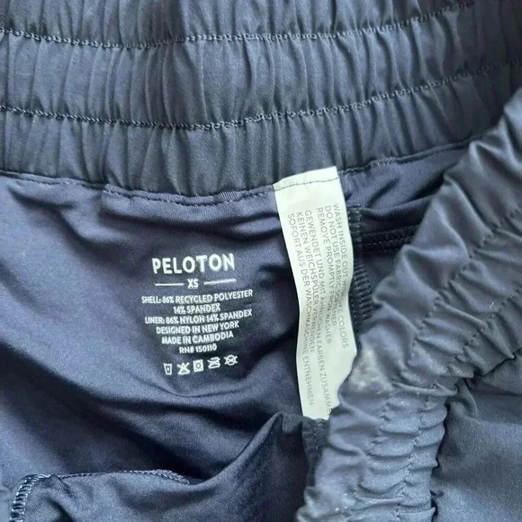 Peloton Women's Shorts Lightweight Navy Running Shorts Size XS - Picture 3 of 4
